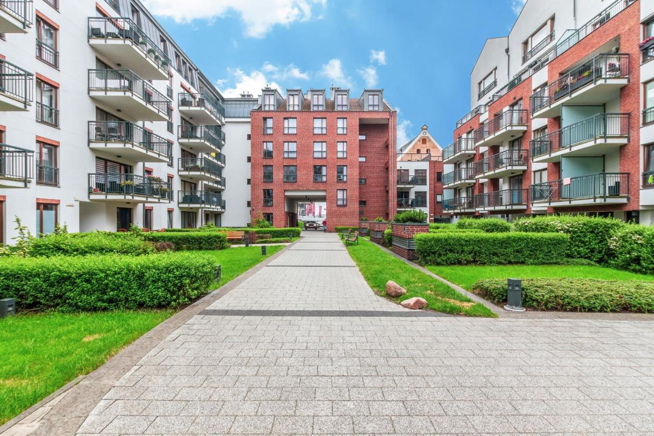 Szafarnia Marina & City Center By Downtown Apartments Gdańsk Exteriör bild